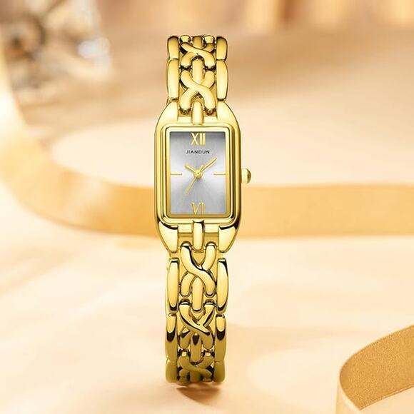 Vintage Petite Rectangular Women Bracelet Watch Adjustable Strap Lady Watch - Picture 5 of 5